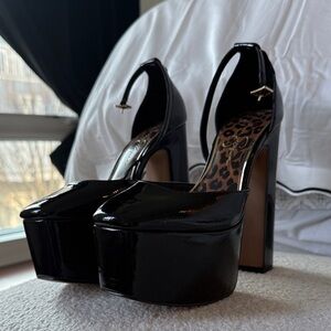 Jessica Simpson Shiny Black Platform Heels